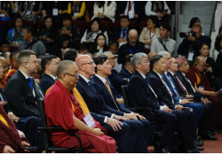 ЭЛЧИН САЙД Ө.ЭНХТҮВШИН БУДДЫН ШАШНЫ ОЛОН УЛСЫН  ЧУУЛГА УУЛЗАЛТАД ОРОЛЦОВ.