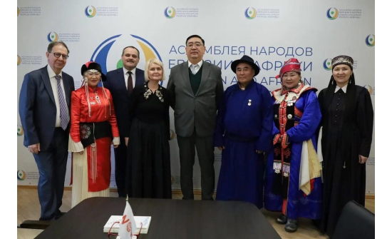 ДЭЛХИЙН ЯРУУ НАЙРГИЙН БАЯРТ ОРОЛЦСОН МОНГОЛЫН ТӨЛӨӨЛӨГЧИДТЭЙ УУЛЗАЛТ ХИЙВ